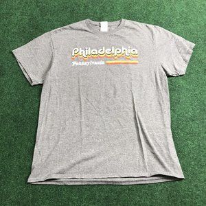 Philadelphia Pennsylvania USA Mens T-Shirt Size L Grey Crew Neck Short Sleeve